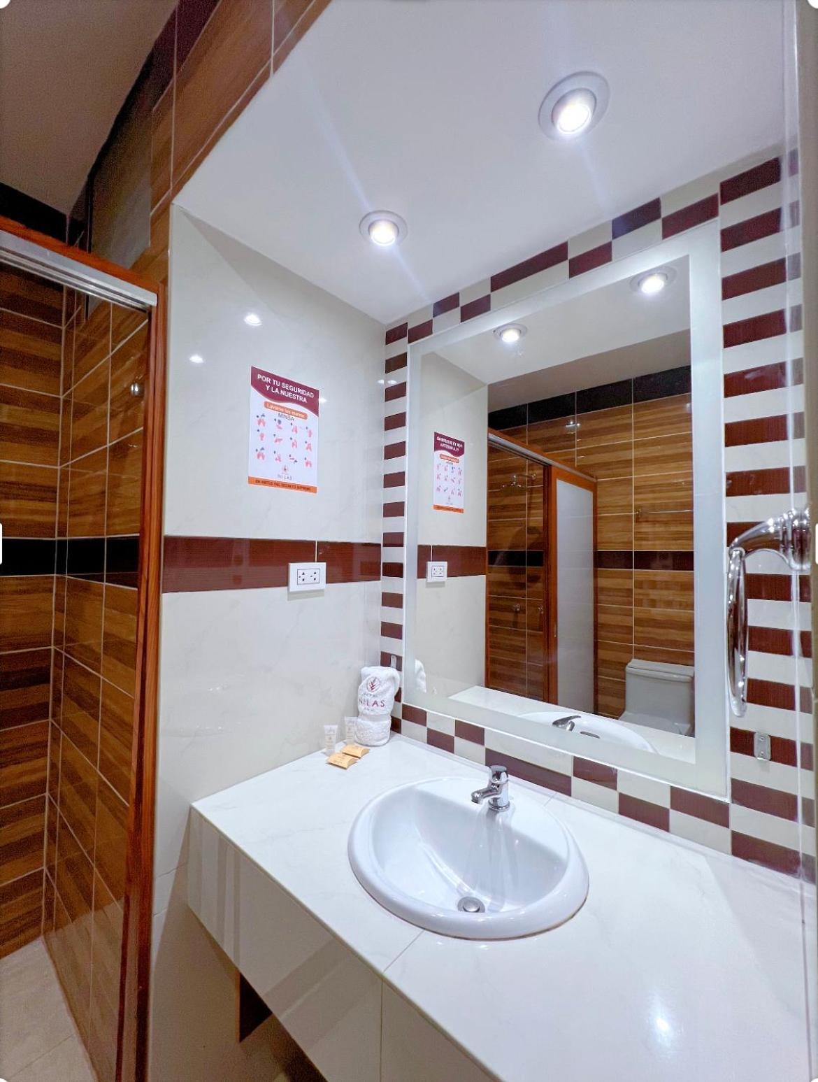 Hotel Nilas Tarapoto Buitenkant foto